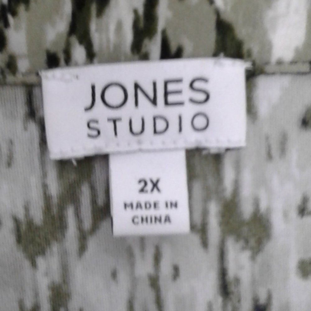 Jones Studio Top - Picture 3 of 3